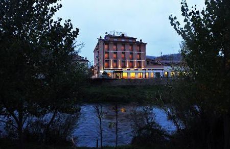 Hotel Cavour Rieti Esterno foto