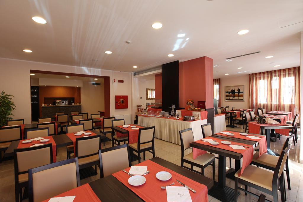 Hotel Cavour Rieti Esterno foto
