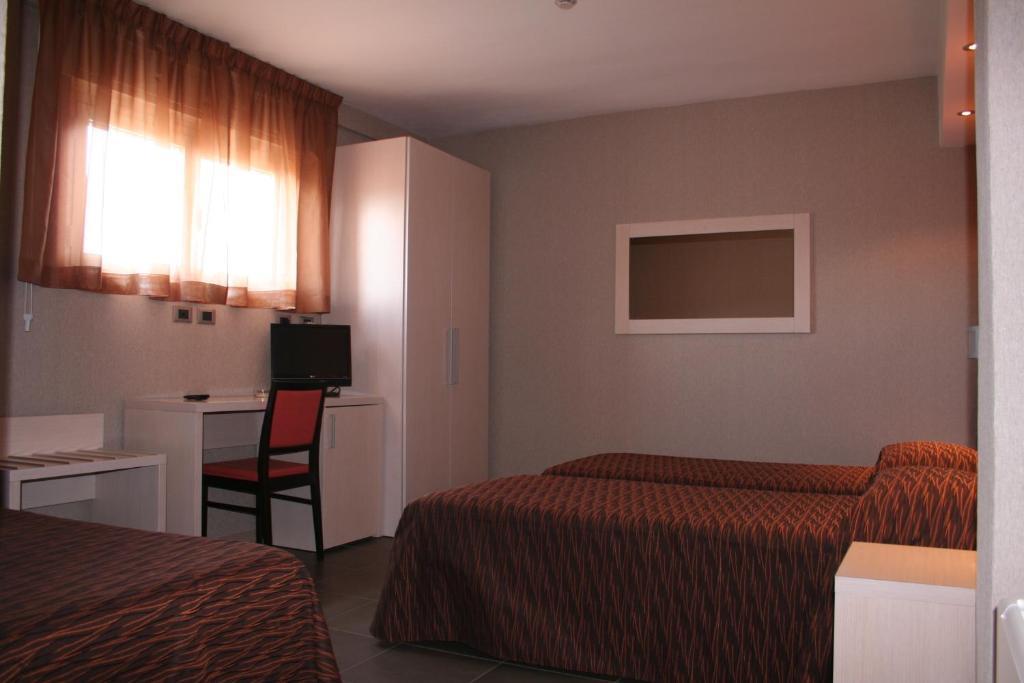 Hotel Cavour Rieti Camera foto